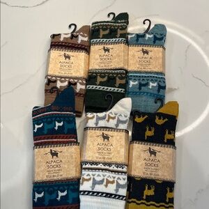 Alpaca image Socks - choose color n size